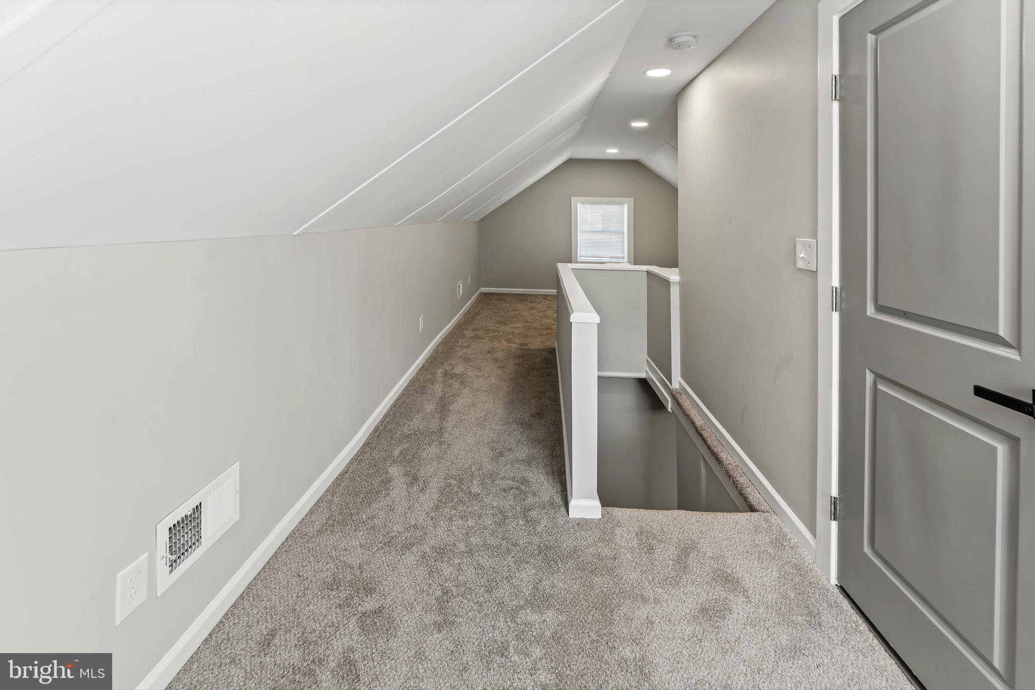 HYATTSVILLE - Residential