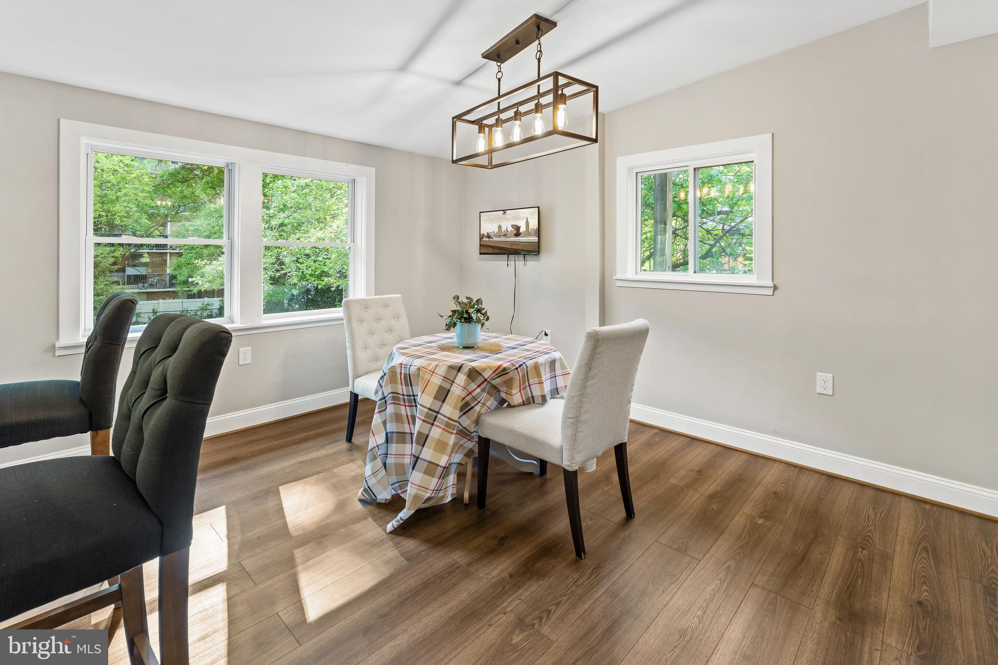 HYATTSVILLE - Residential