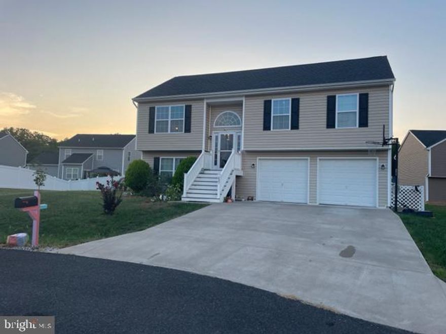 Split foyer in spectacular location,  nestled between route 11 (Winchester Ave) and I-81.  LVP flooring flows through the living room, dining room and kitchen. The kitchen has a center island, granite countertops and a tile backsplash. The adjacent dining are has sliders out to the deck and level yard.  The main level has 2 sizeable secondary bedrooms that share a hall bath, and there is also a master bedroom with attached bath. The fully finished lower level offers another bedroom and full bathroom, as well as a spacious den that has a wet bar/kitchenette area making it the perfect in-law suite.