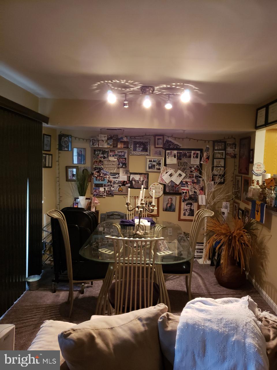 KINGS COUNCIL CONDO - Residential