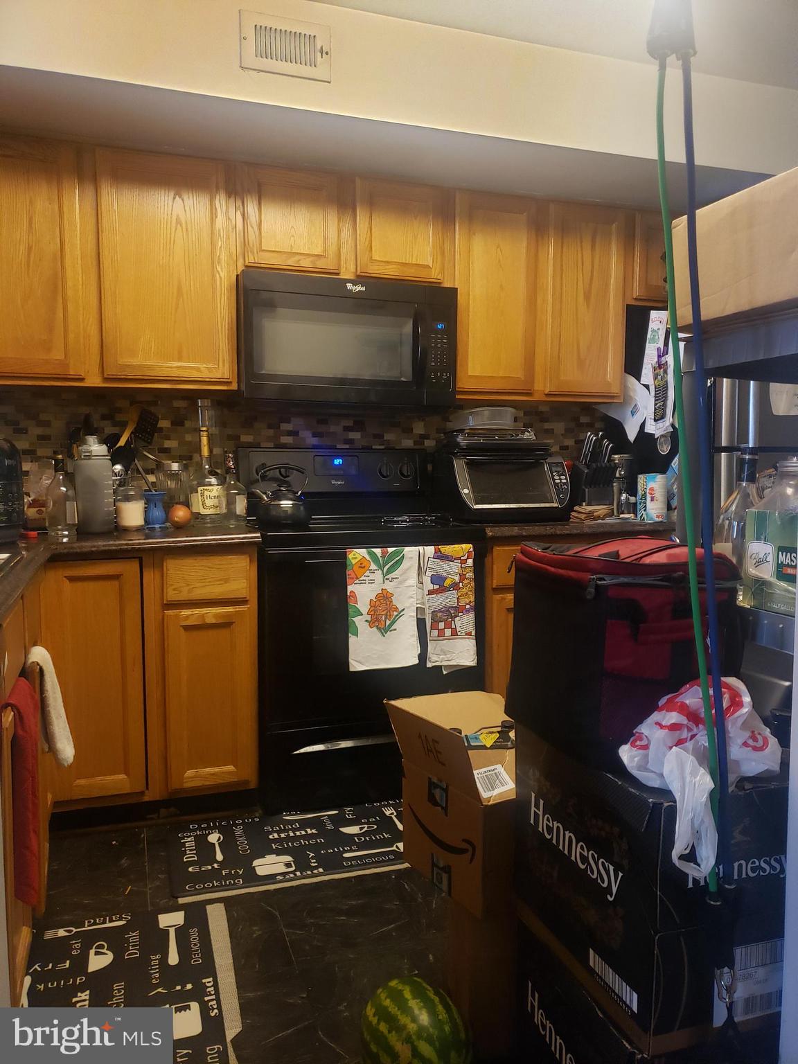 KINGS COUNCIL CONDO - Residential