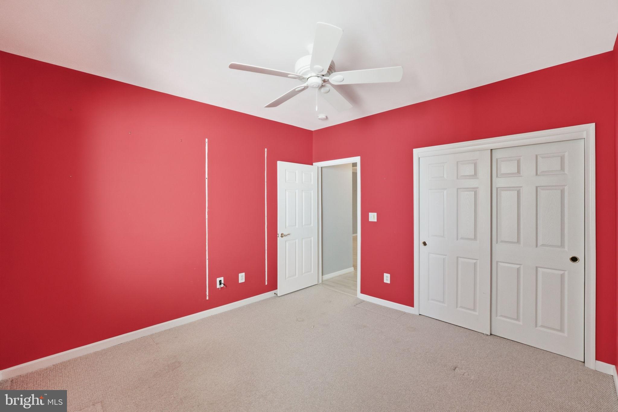 LAKELAND RIDGE - Residential
