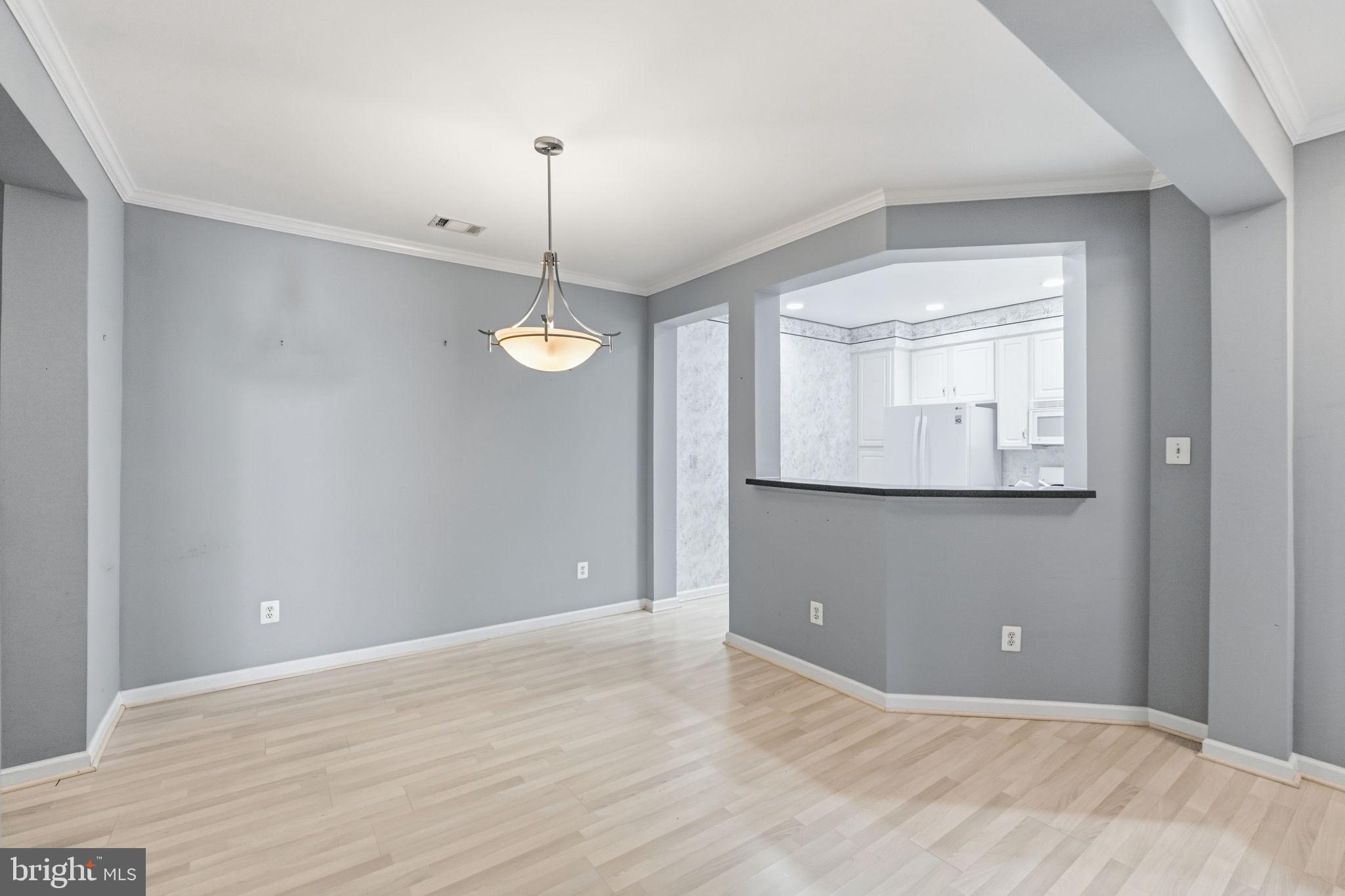 LAKELAND RIDGE - Residential