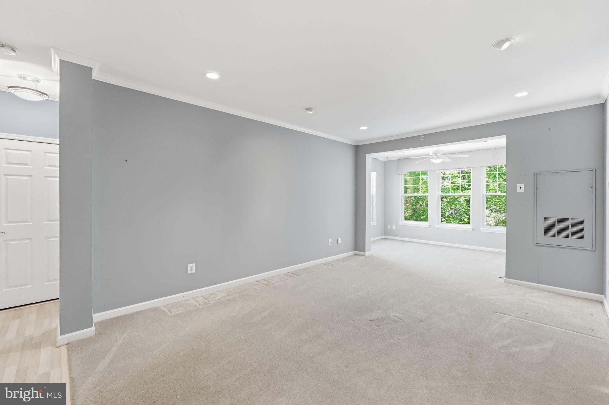 LAKELAND RIDGE - Residential