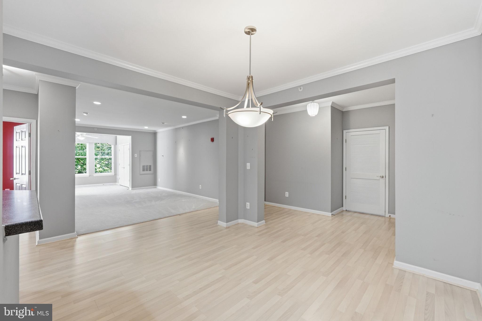 LAKELAND RIDGE - Residential