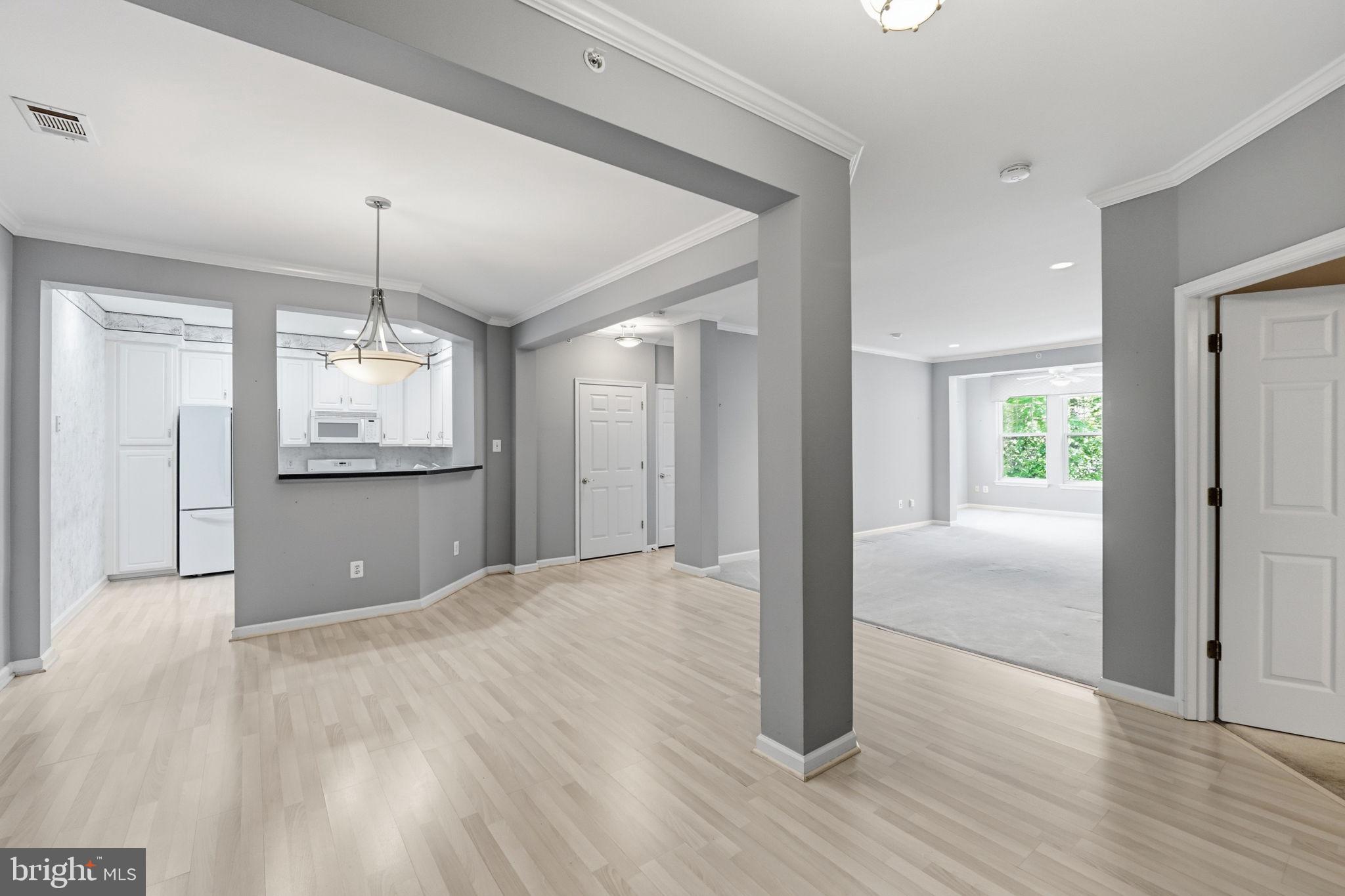 LAKELAND RIDGE - Residential