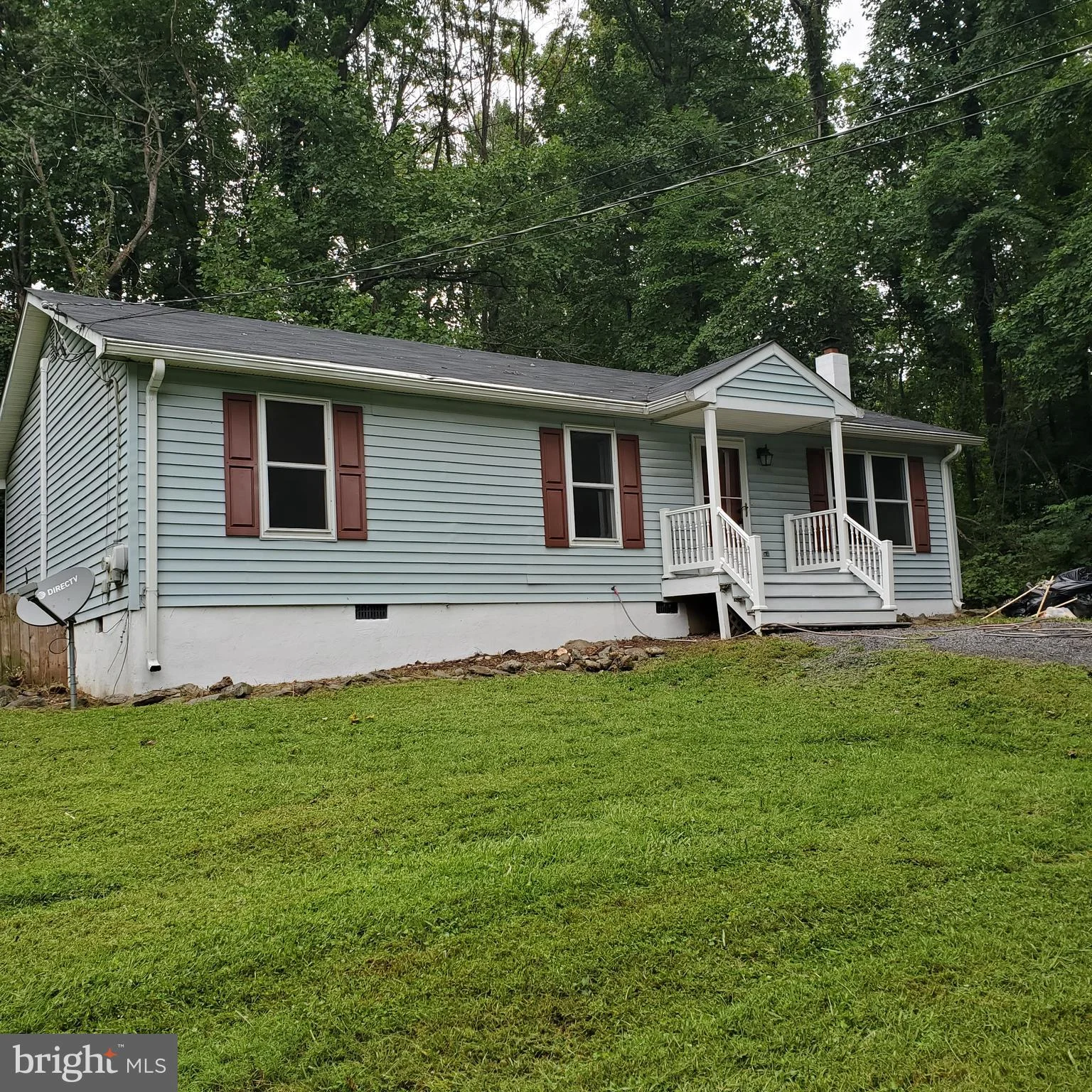 501 Worlds End Lane, Linden, VA 22642