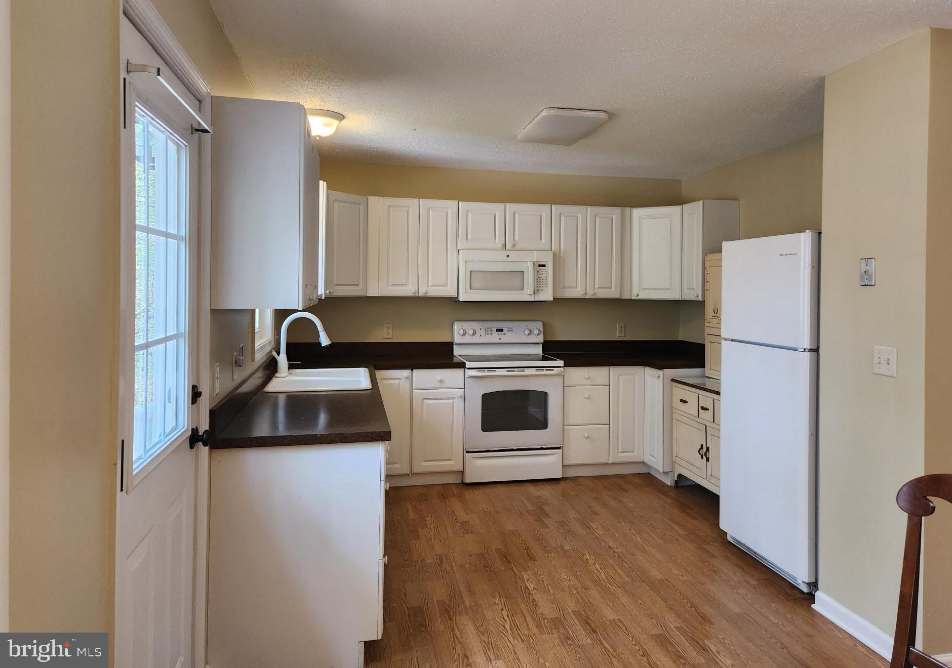 CHESTNUT GROVE - Residential