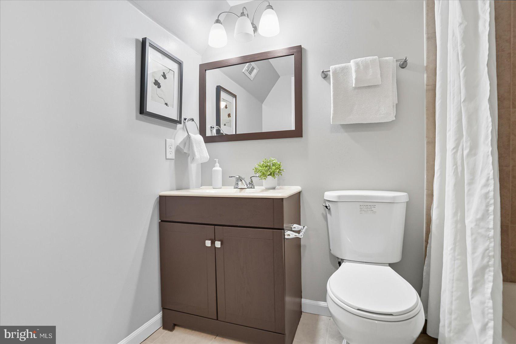 COUNTRY RIDGE - Residential