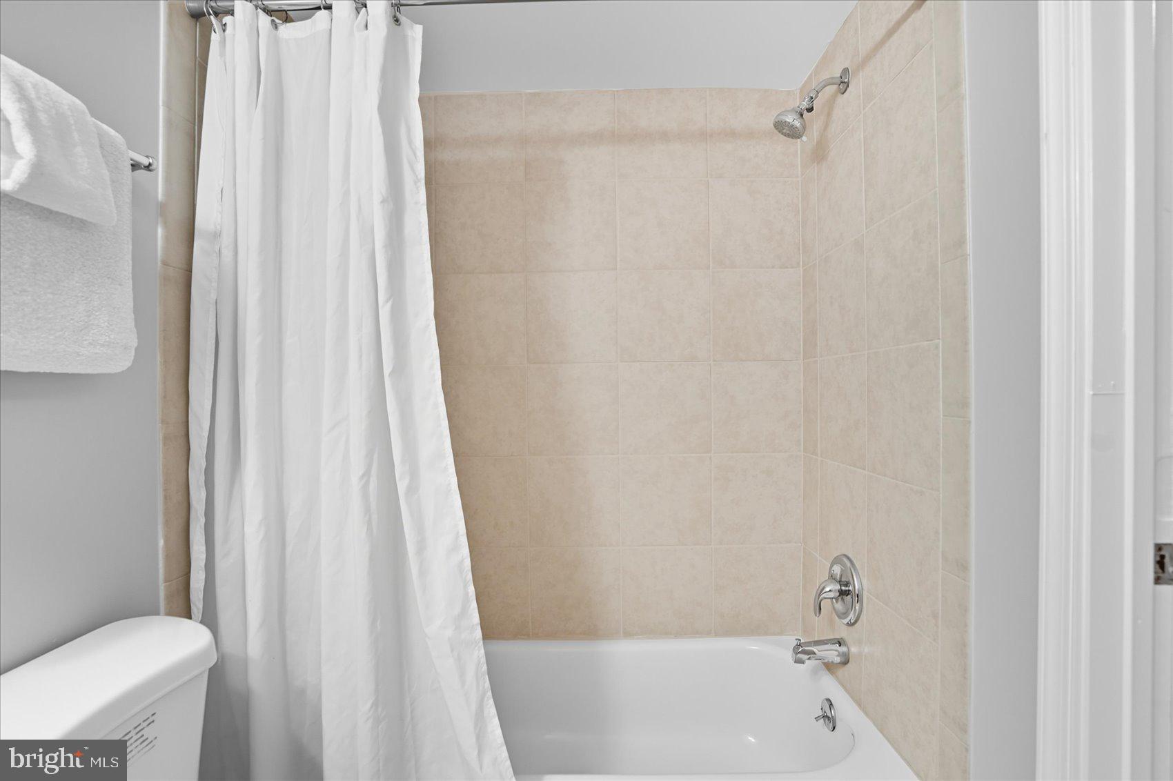 COUNTRY RIDGE - Residential