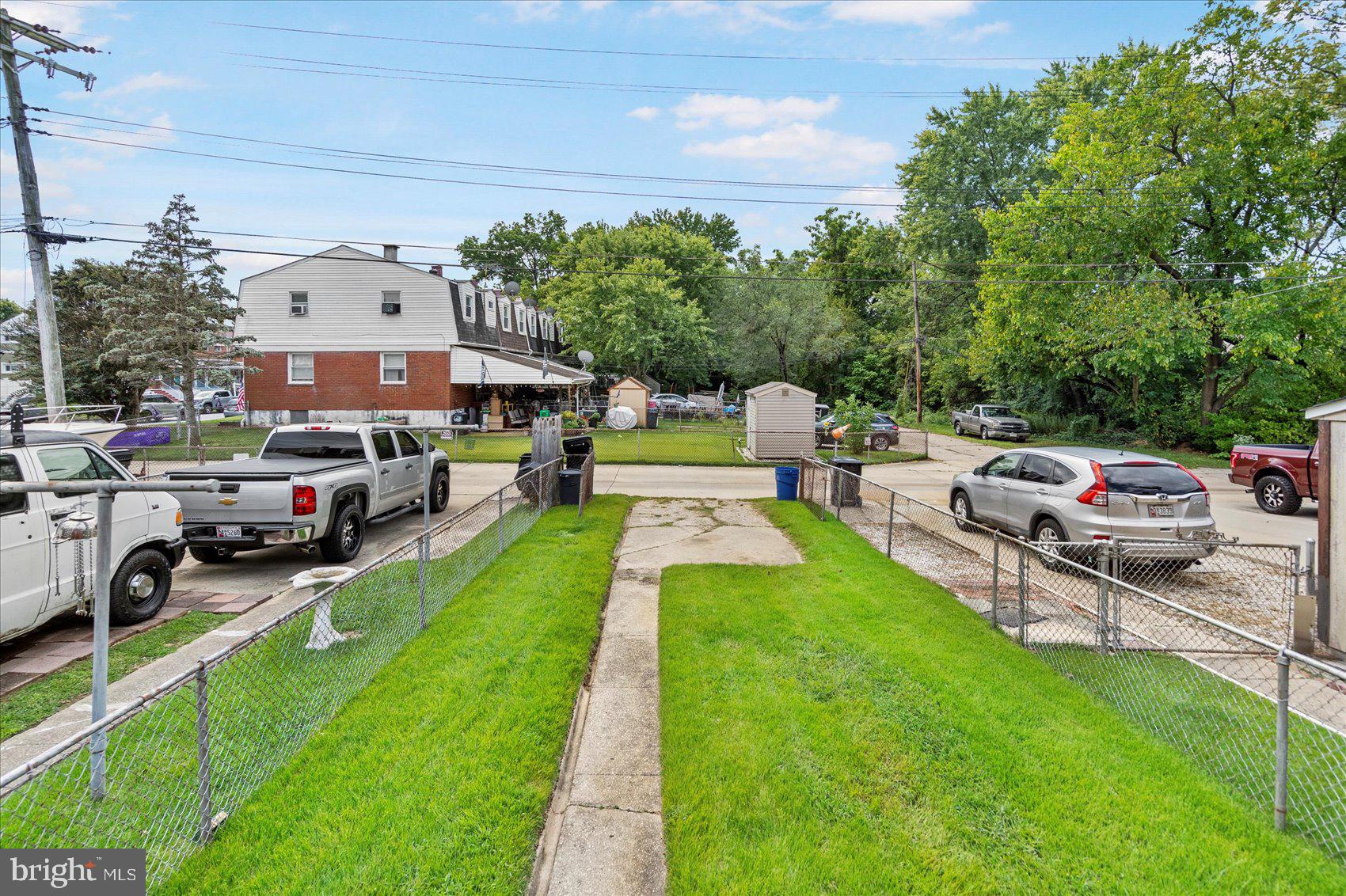 COUNTRY RIDGE - Residential