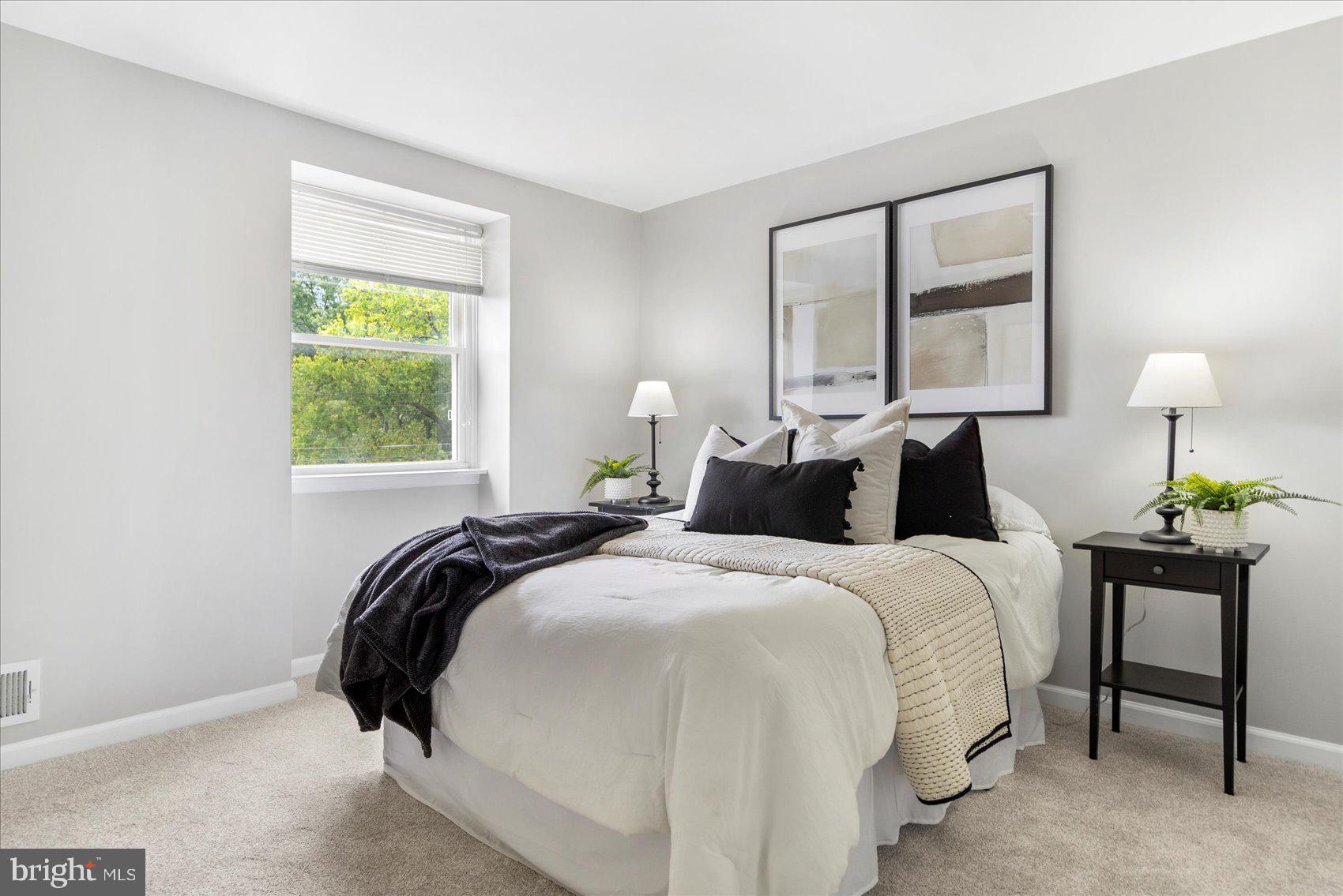 COUNTRY RIDGE - Residential