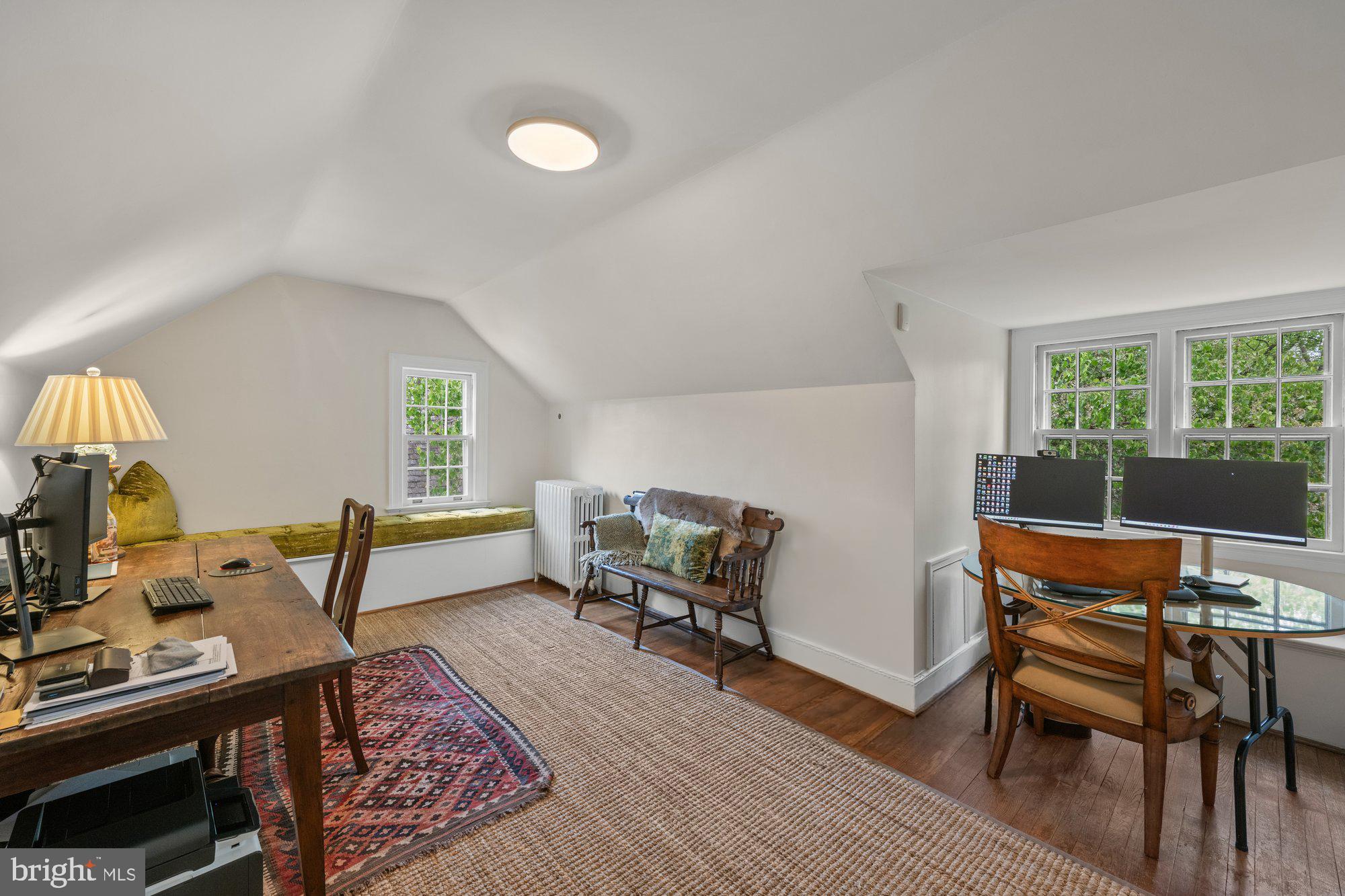SPRING VALLEY - Residential