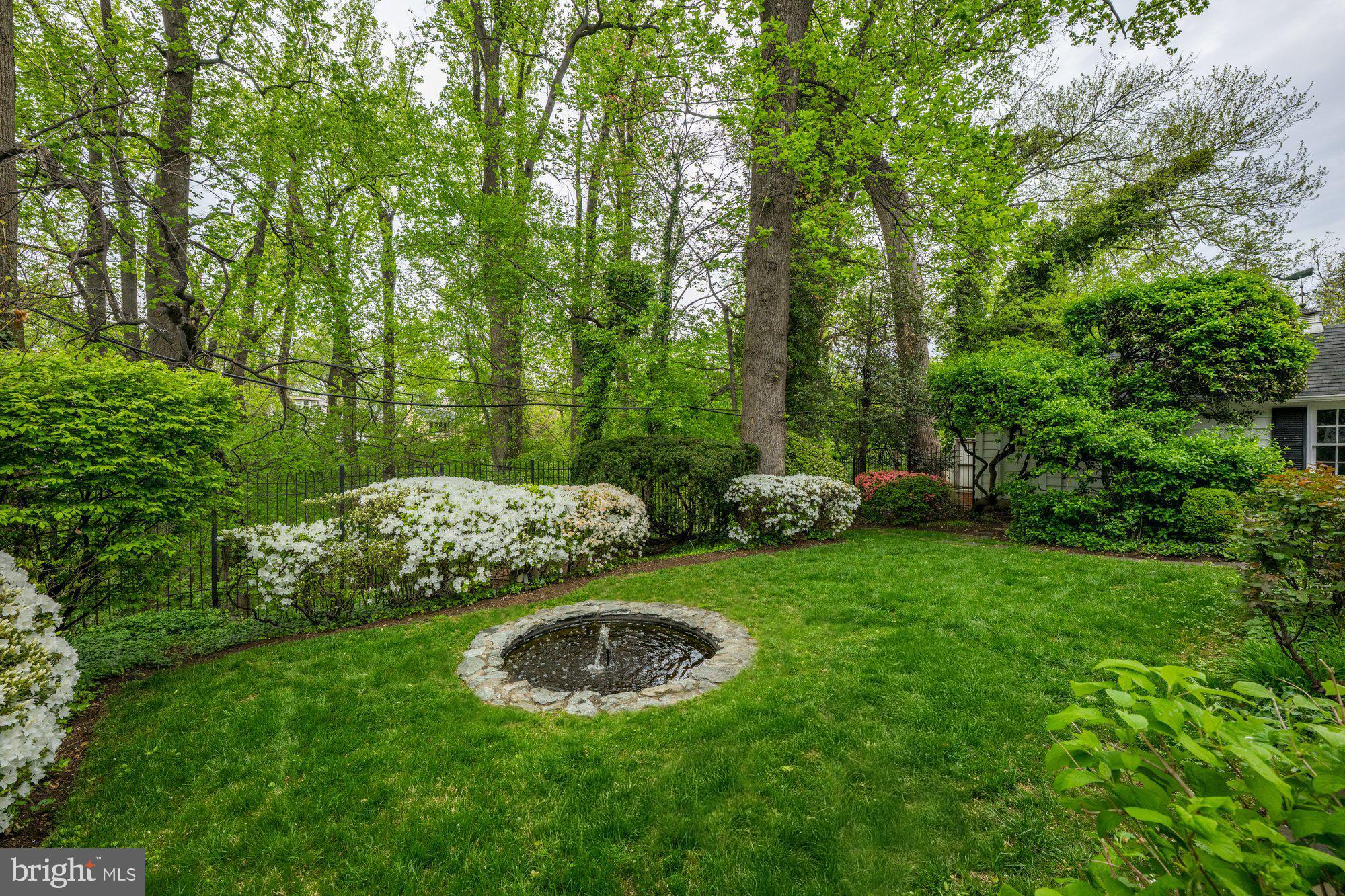 SPRING VALLEY - Residential