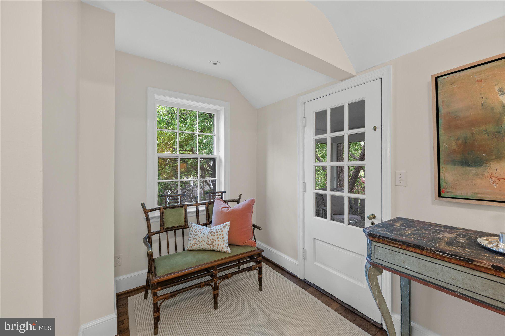 SPRING VALLEY - Residential