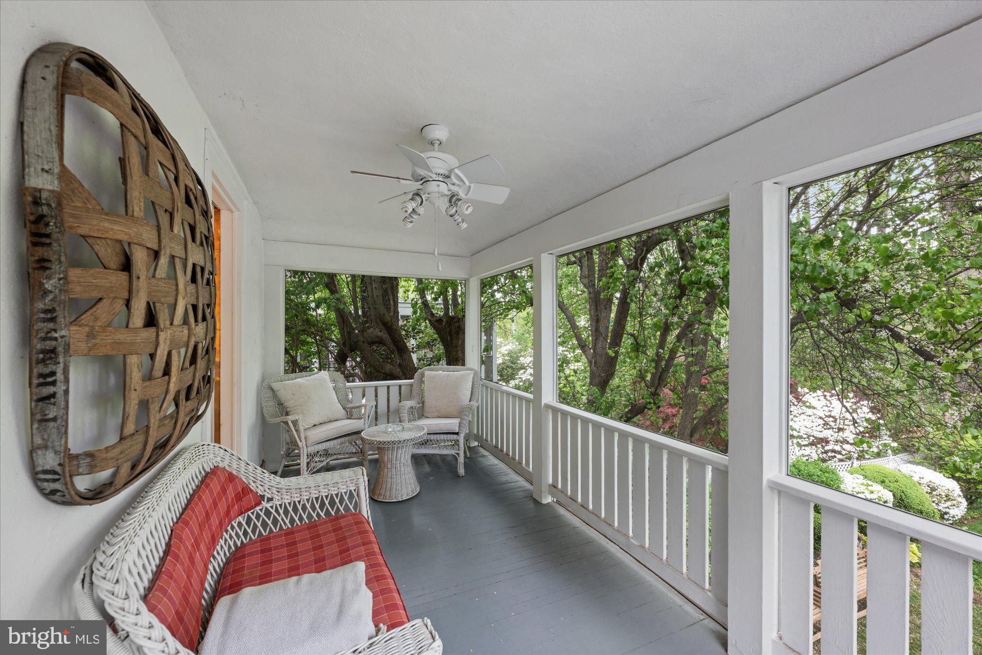 SPRING VALLEY - Residential