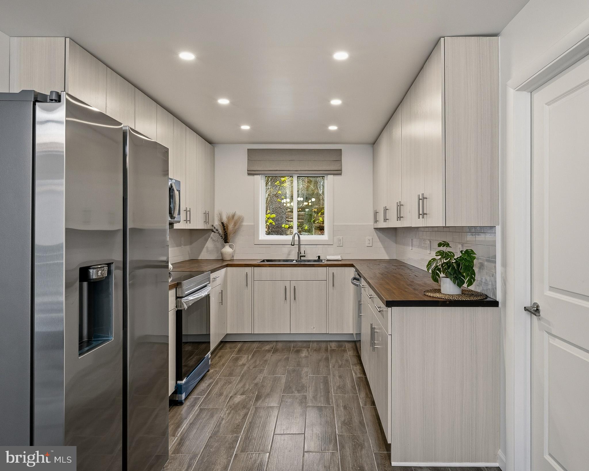 POCONO COUNTRY PLACE - Residential