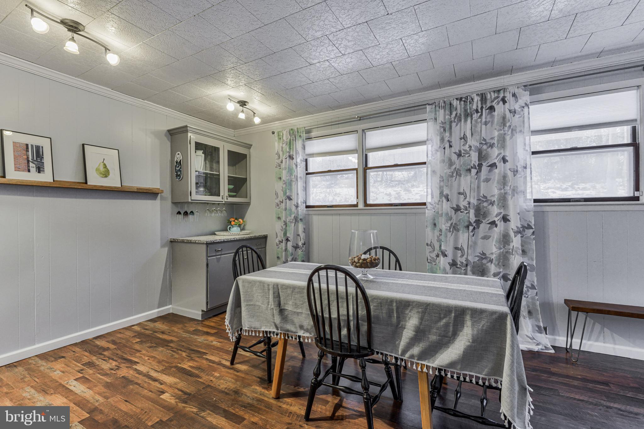 MOUNT WASHINGTON - Residential