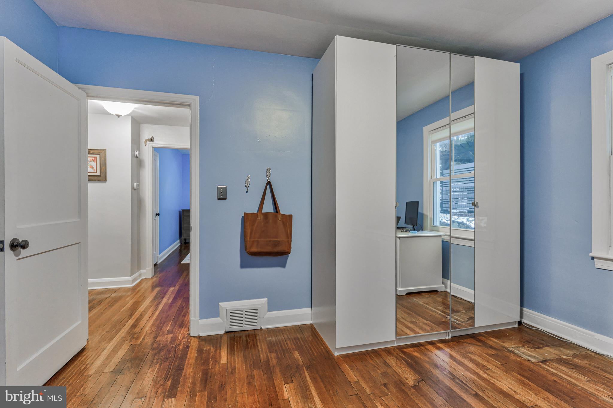 MOUNT WASHINGTON - Residential