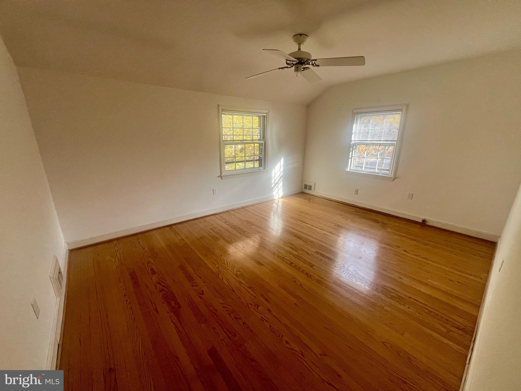 ARLINGTON HEIGHTS - Residential Lease