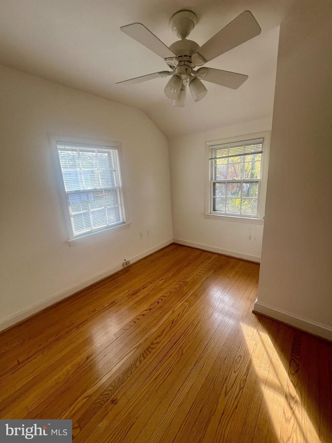 ARLINGTON HEIGHTS - Residential Lease