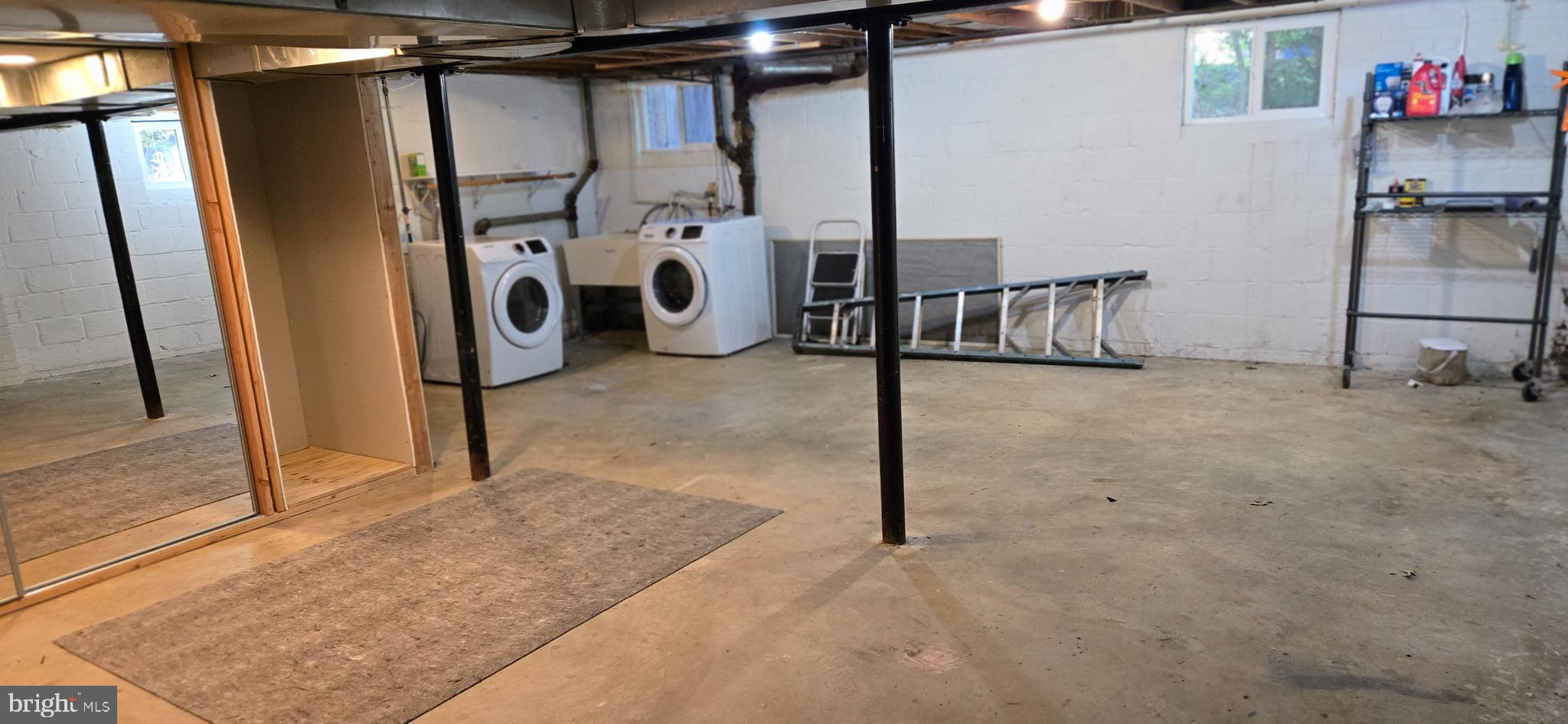 ARLINGTON HEIGHTS - Residential Lease