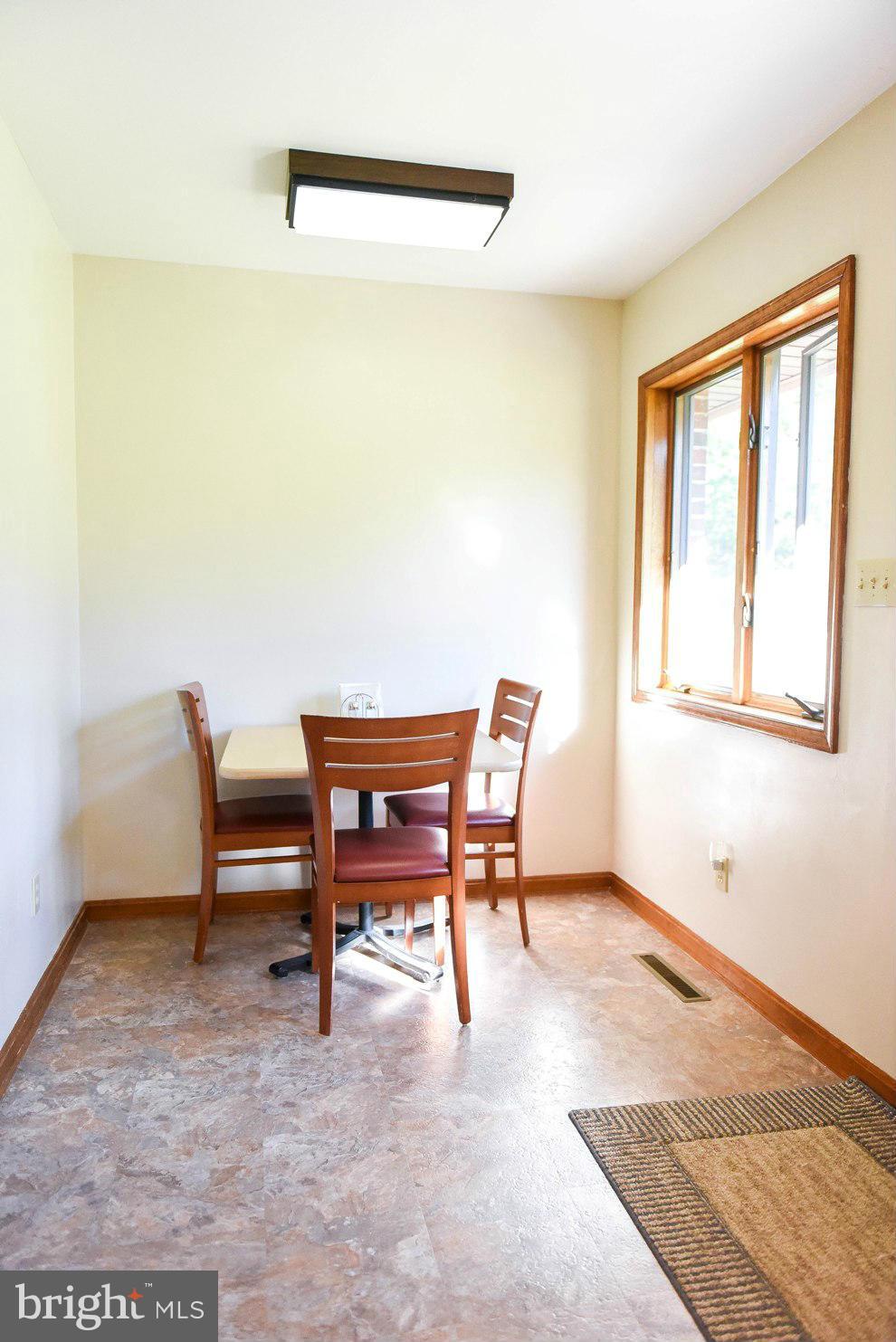 SCOTCH POINT - Residential Lease