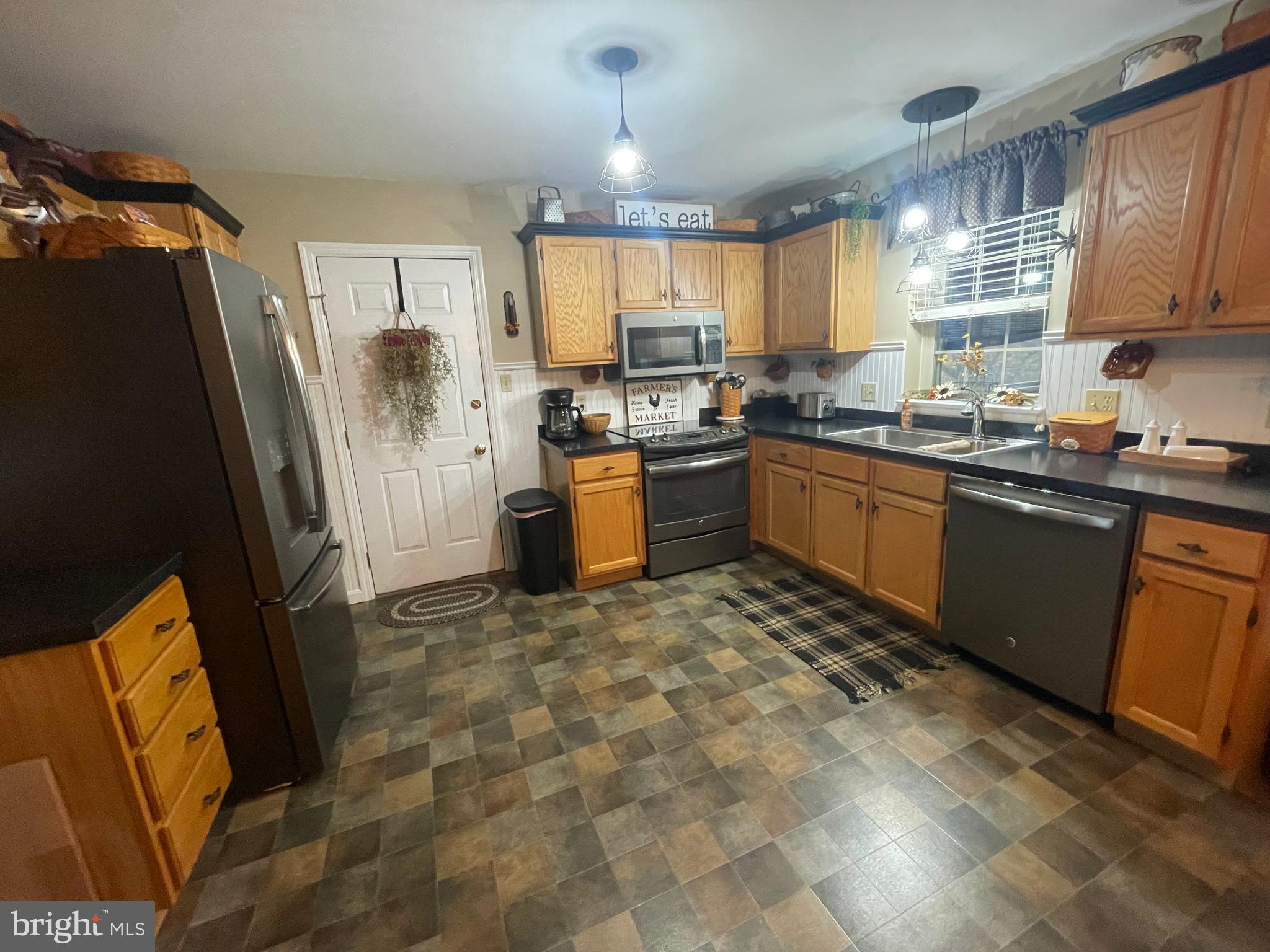 ROTHSVILLE STATION - Residential