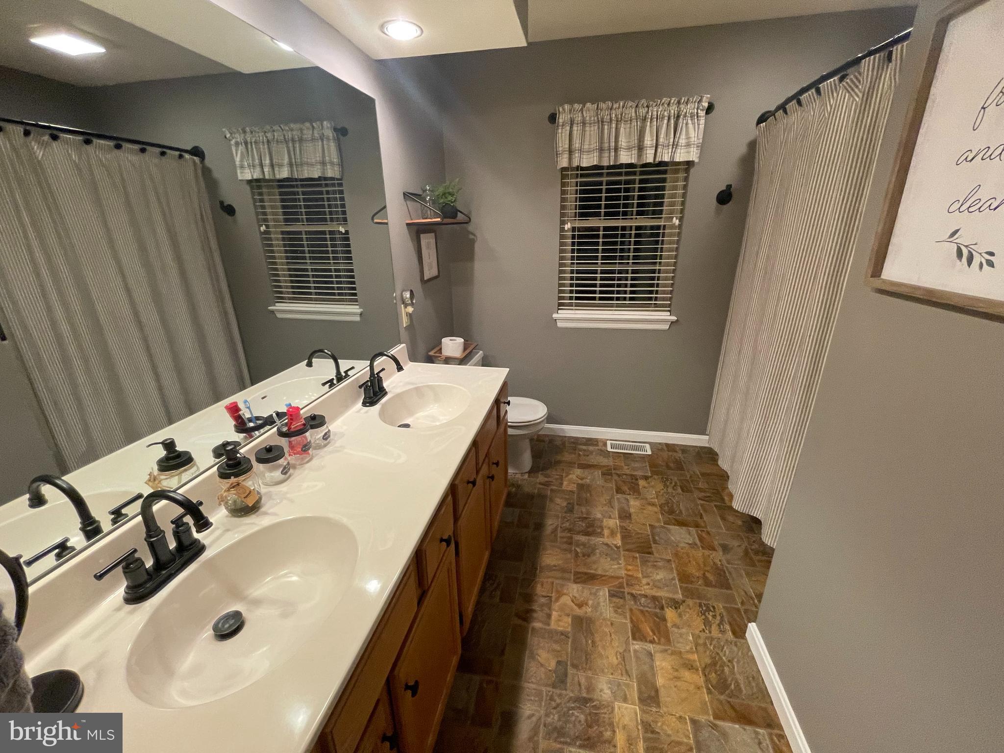 ROTHSVILLE STATION - Residential