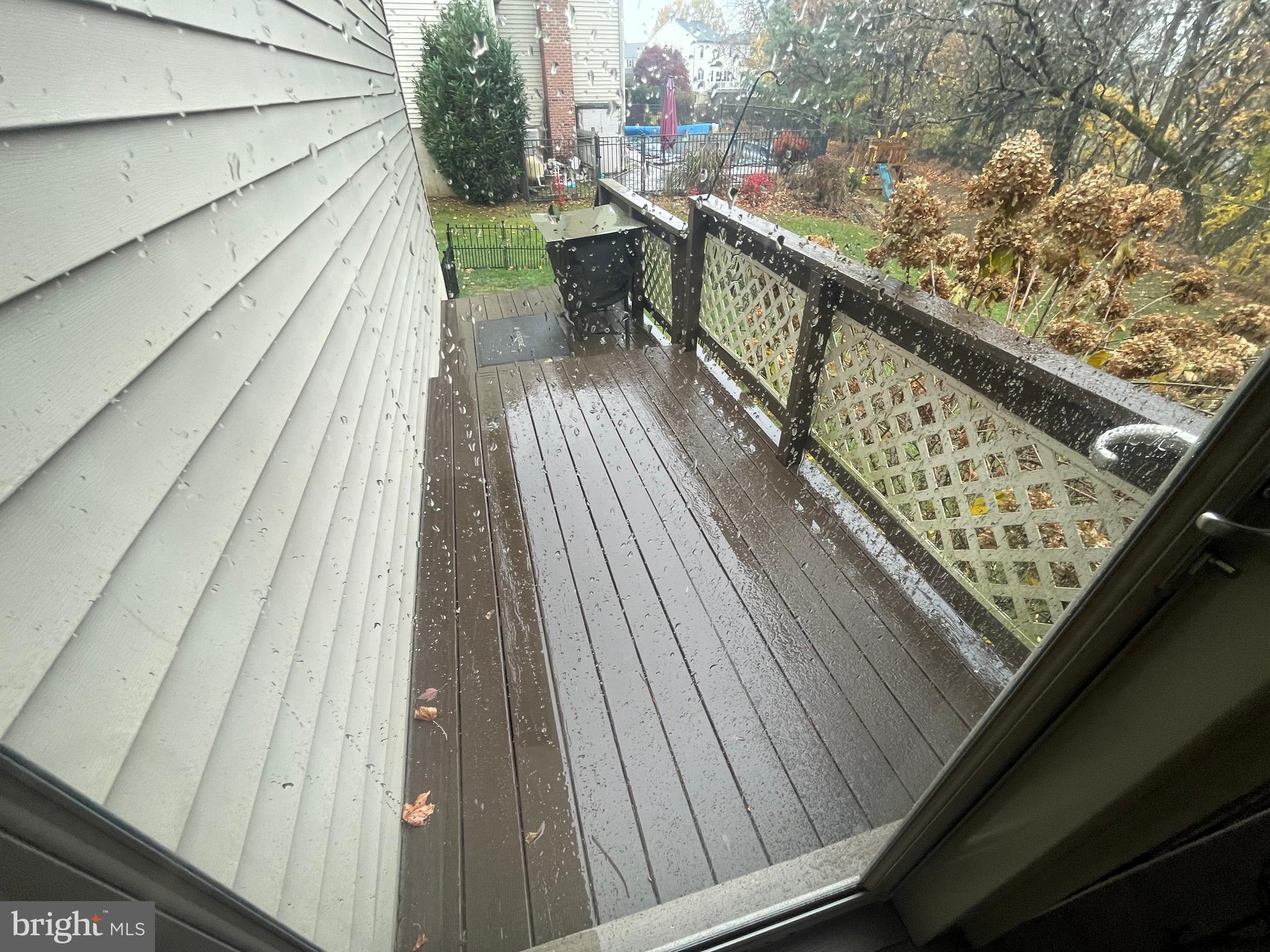 ROTHSVILLE STATION - Residential