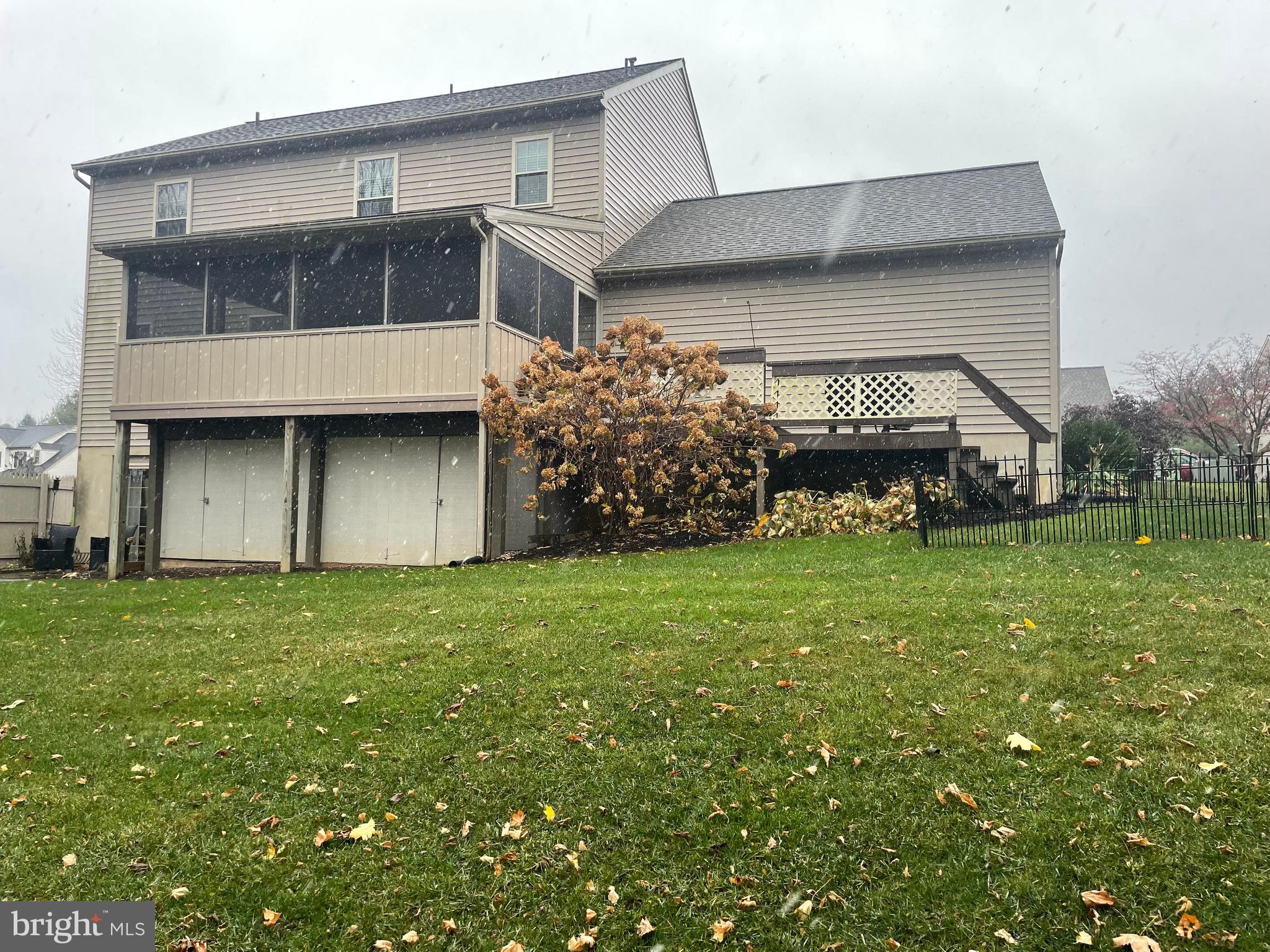 ROTHSVILLE STATION - Residential