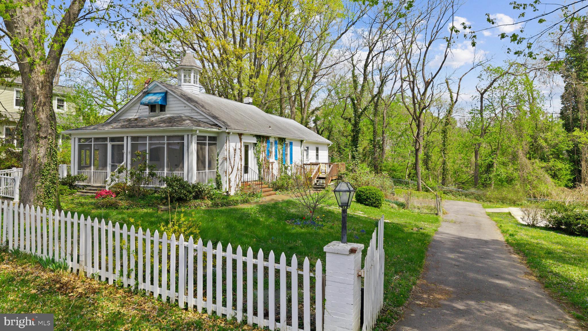 WEST ANNAPOLIS - Residential