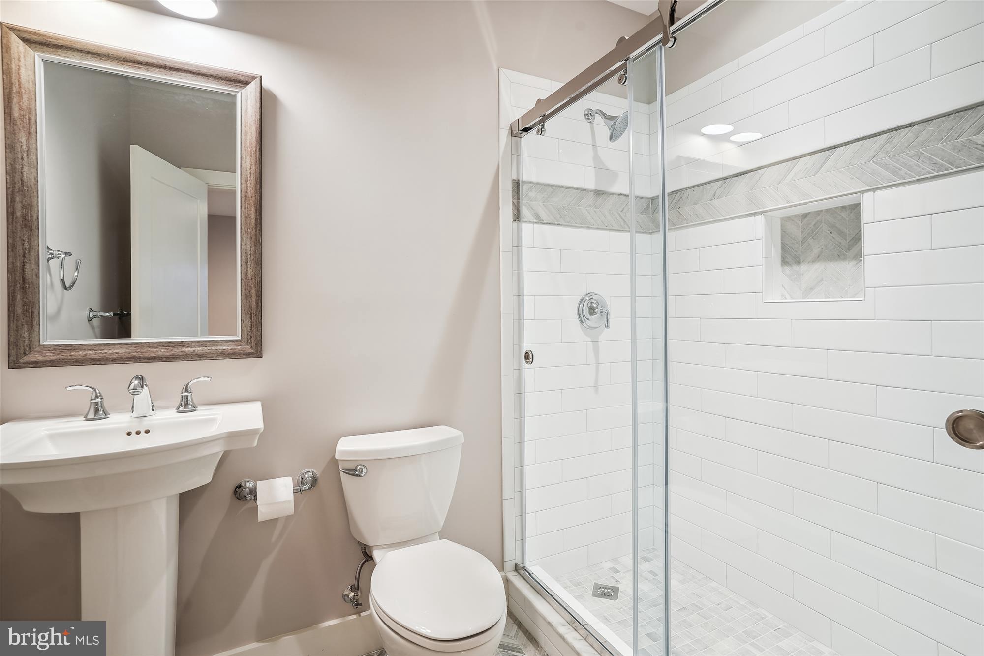 RIDGEVIEW - Residential