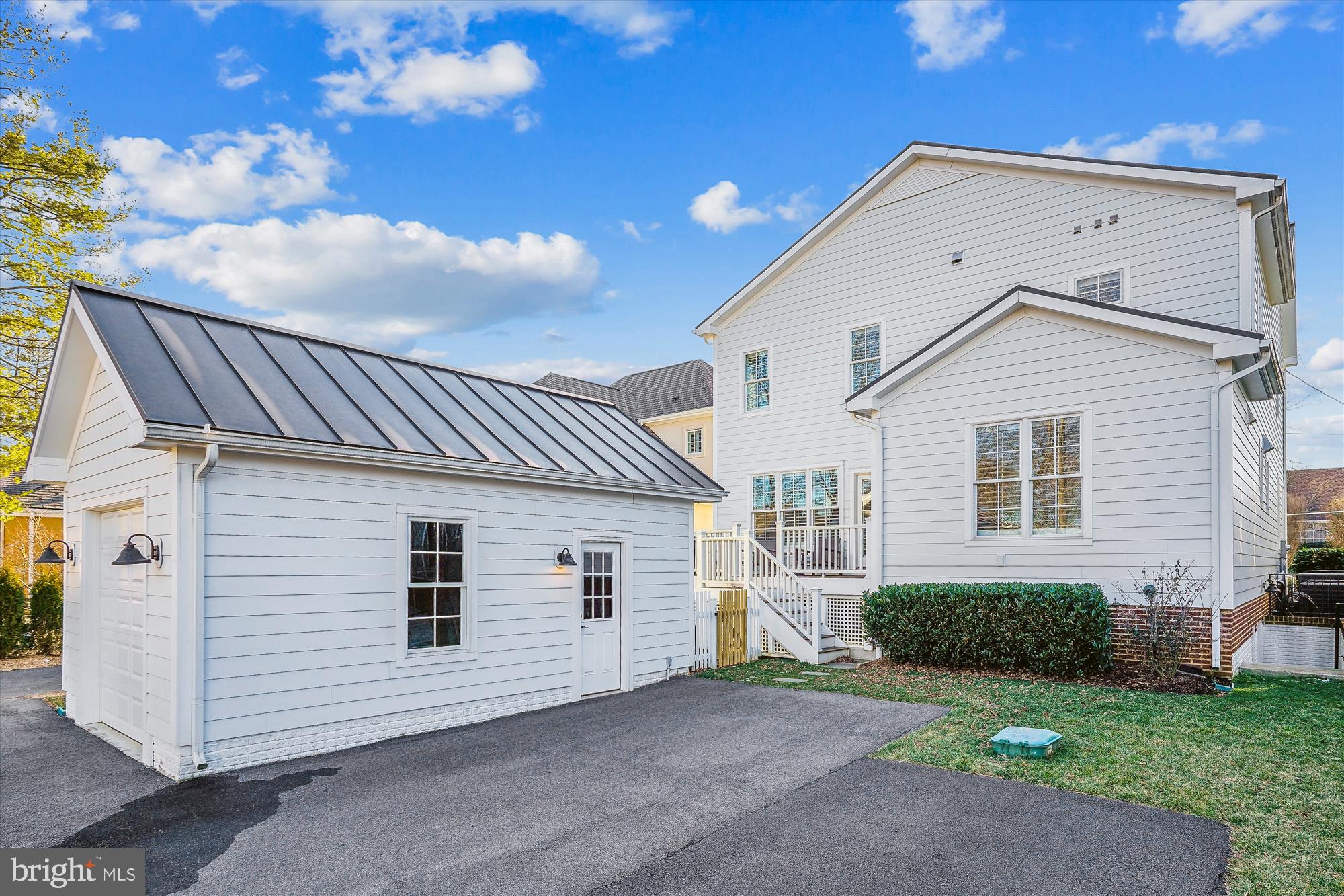 RIDGEVIEW - Residential