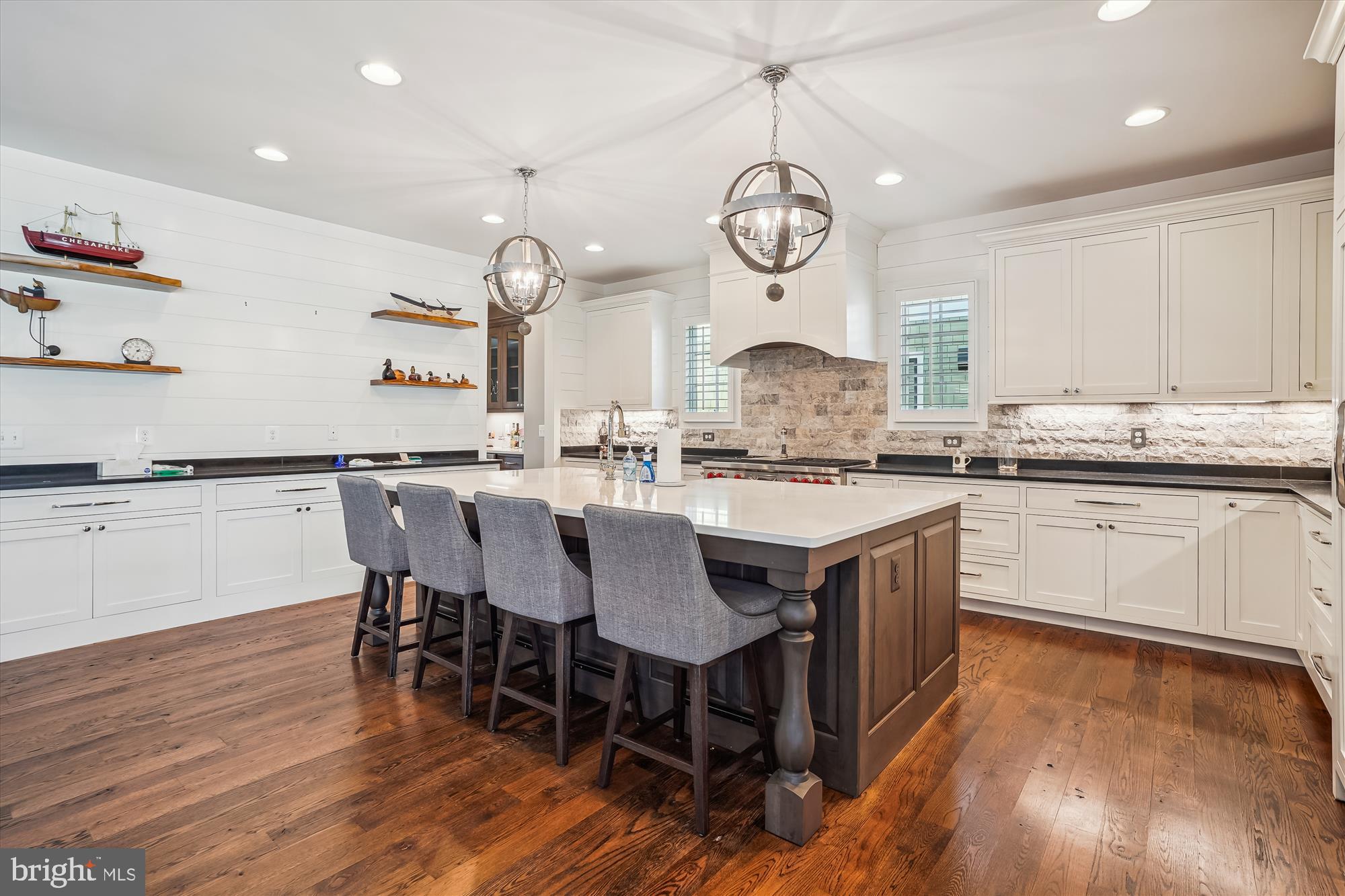 RIDGEVIEW - Residential