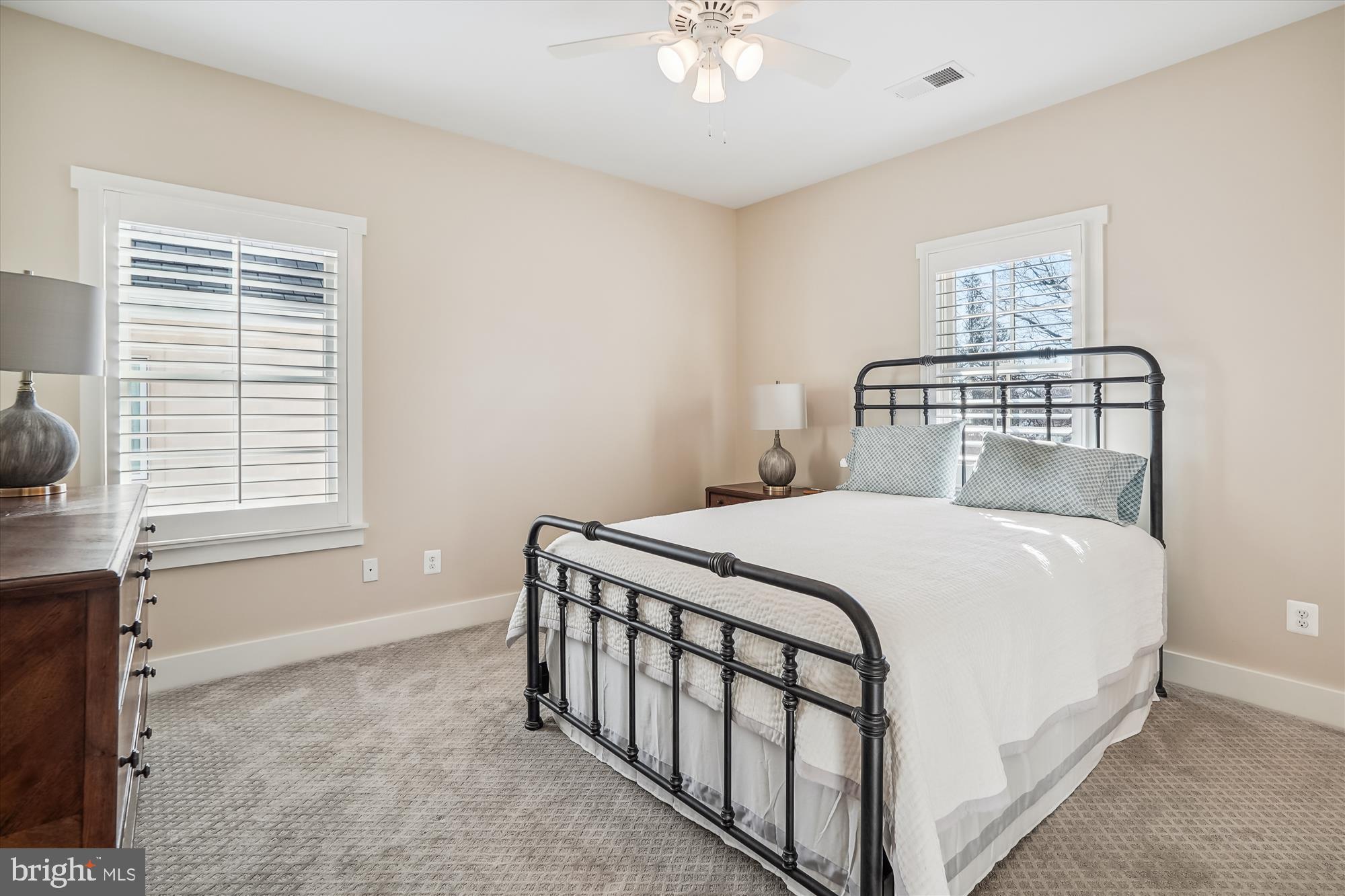 RIDGEVIEW - Residential