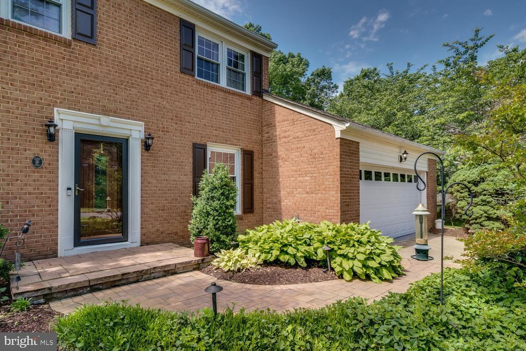 Photo of 4217 Scotland Road, ALEXANDRIA, VA 22309 (MLS # VAFX2311702)