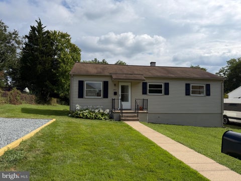 Photo of 1447 F Street, WOODBRIDGE, VA 22191 (MLS # VAPW2128032)