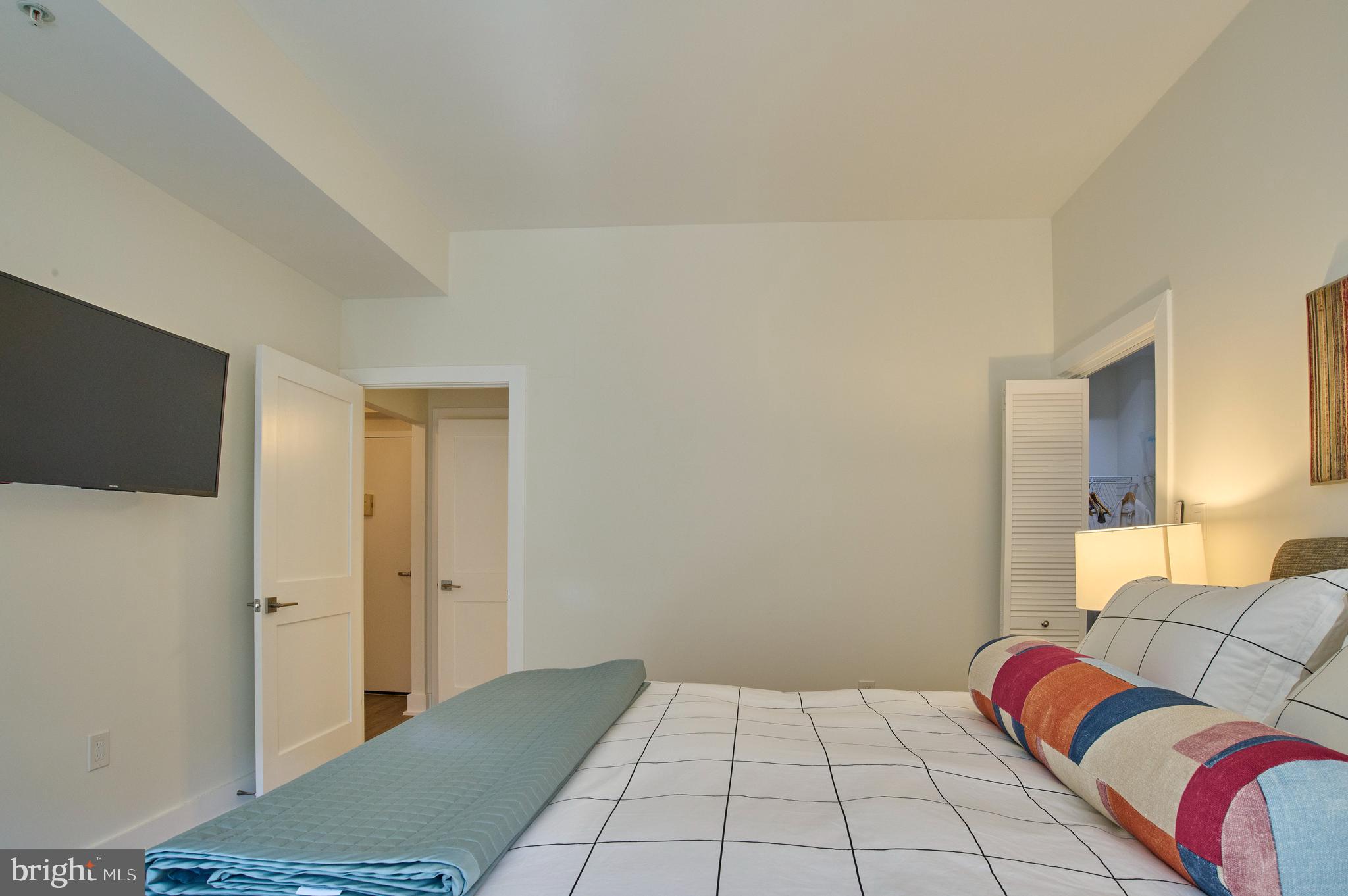 NAVY YARD - Residential