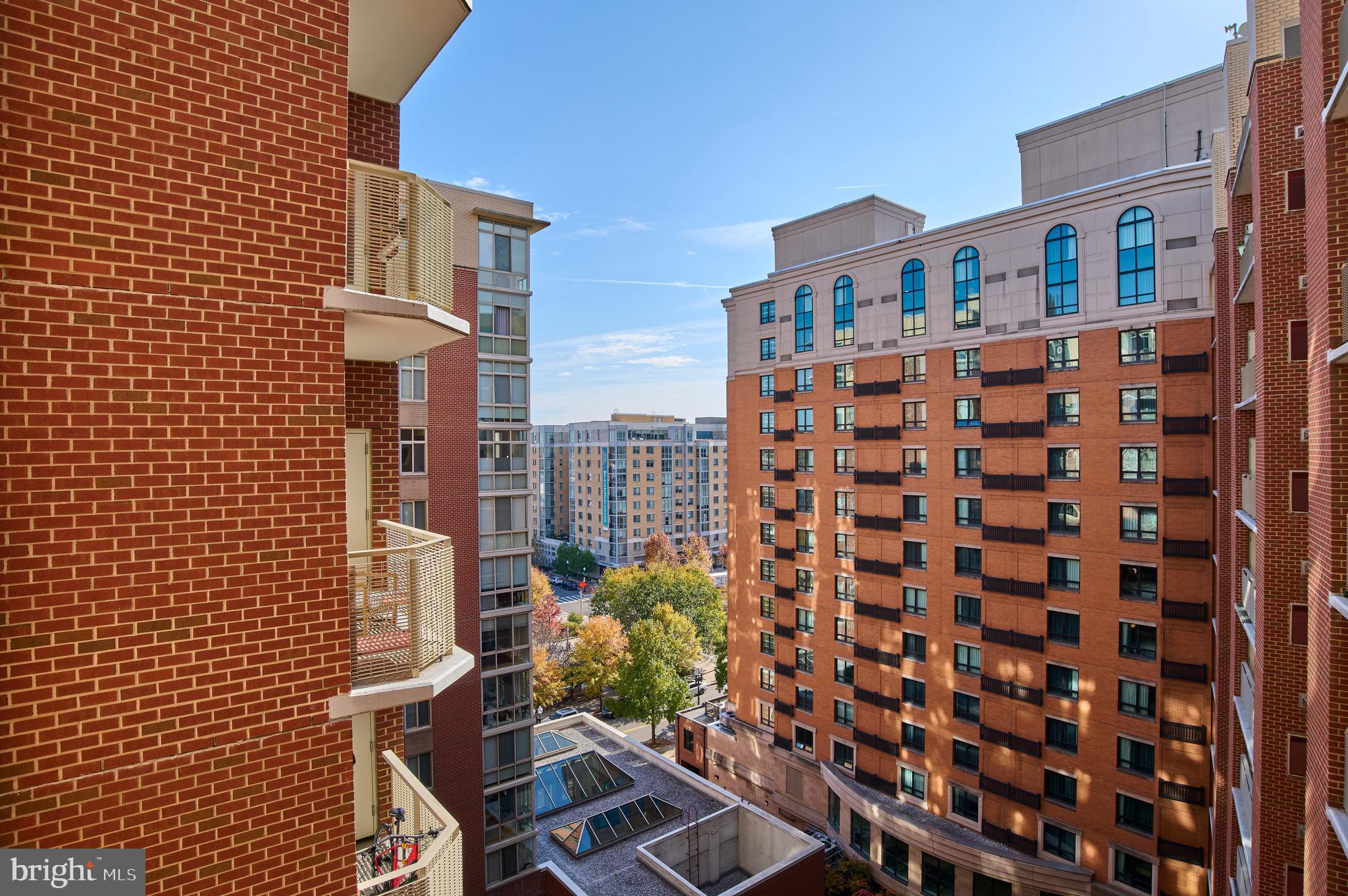 NAVY YARD - Residential