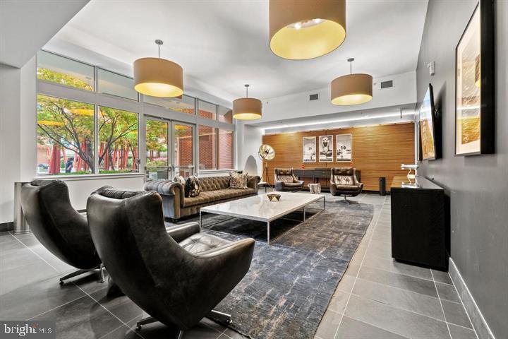 NAVY YARD - Residential