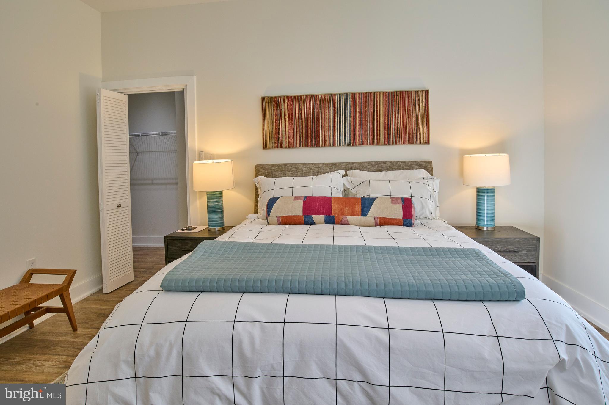 NAVY YARD - Residential