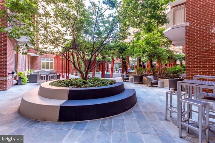 NAVY YARD - Residential