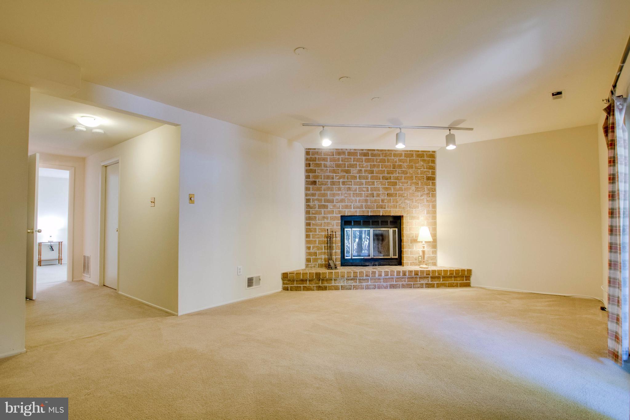 VILLAGE OF KINGS CONTRIVANCE - Residential