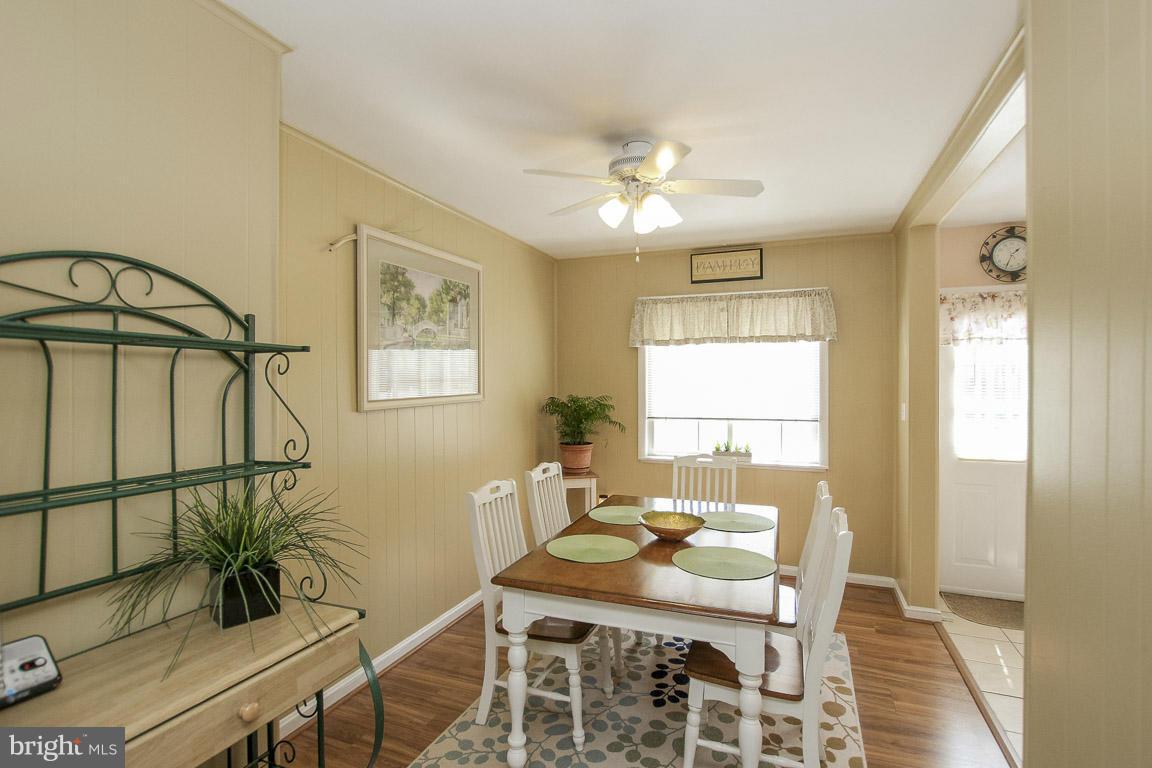 CHARLESMONT - Residential Lease