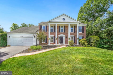 Homes For Sale - 10842 Monticello Drive<br/> GREAT FALLS, VA 22066