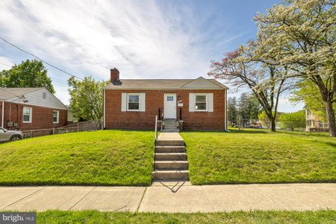 Photo of 10814 Stella Court, Kensington, MD 20895 (MLS # MDMC2128158)