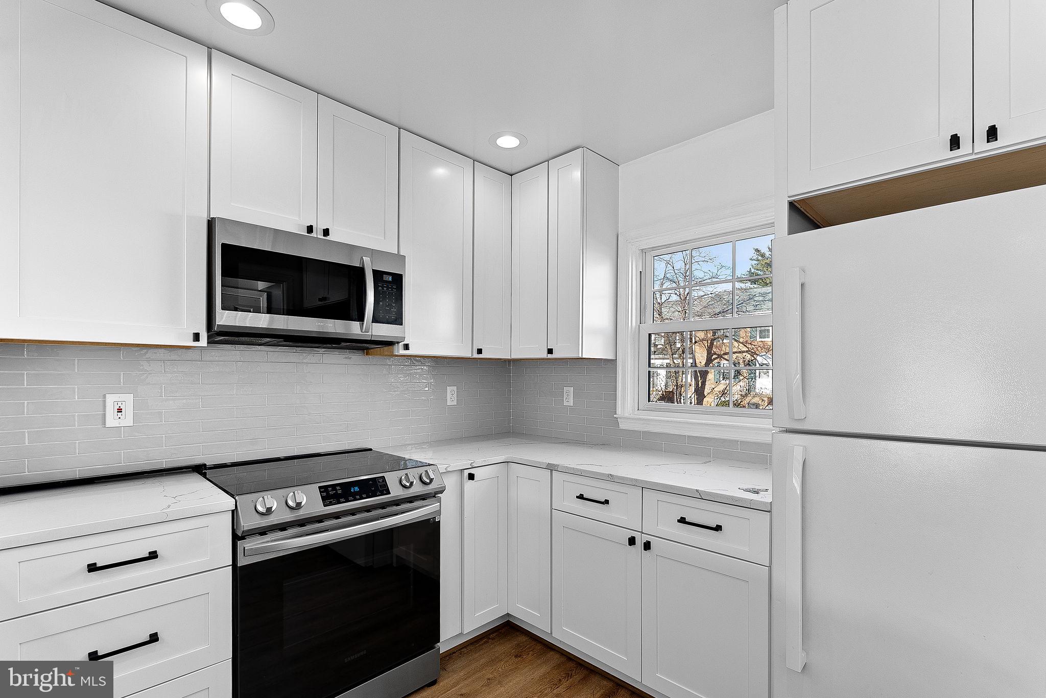 MEADOWS THE - Residential