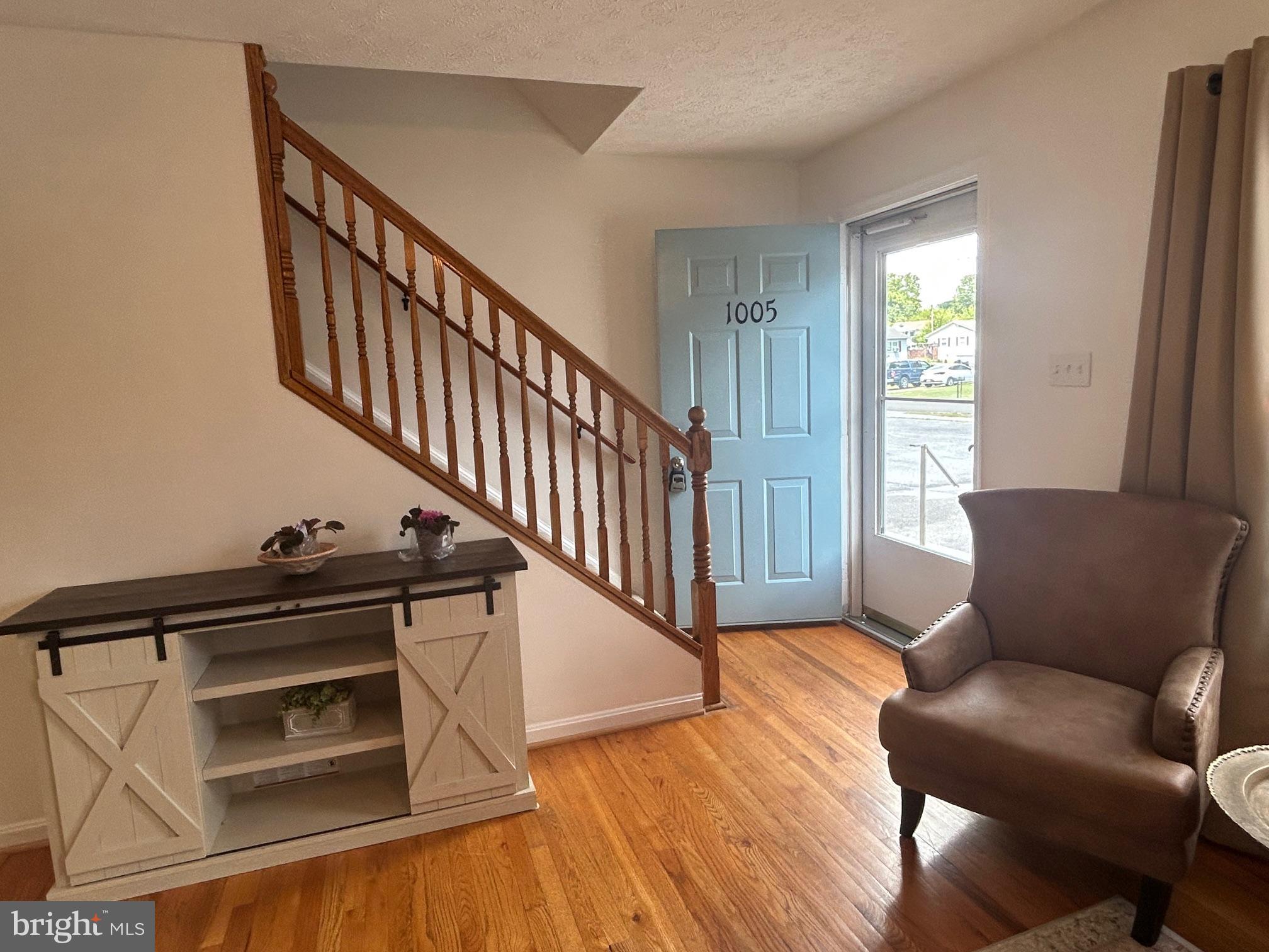 1005 LOCUST STREET