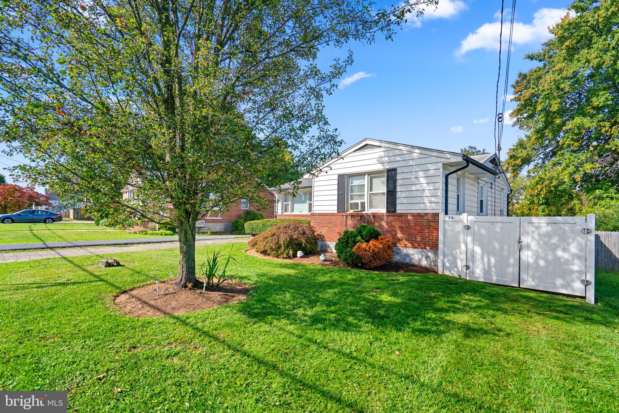 WINDSOR MILL - Residential